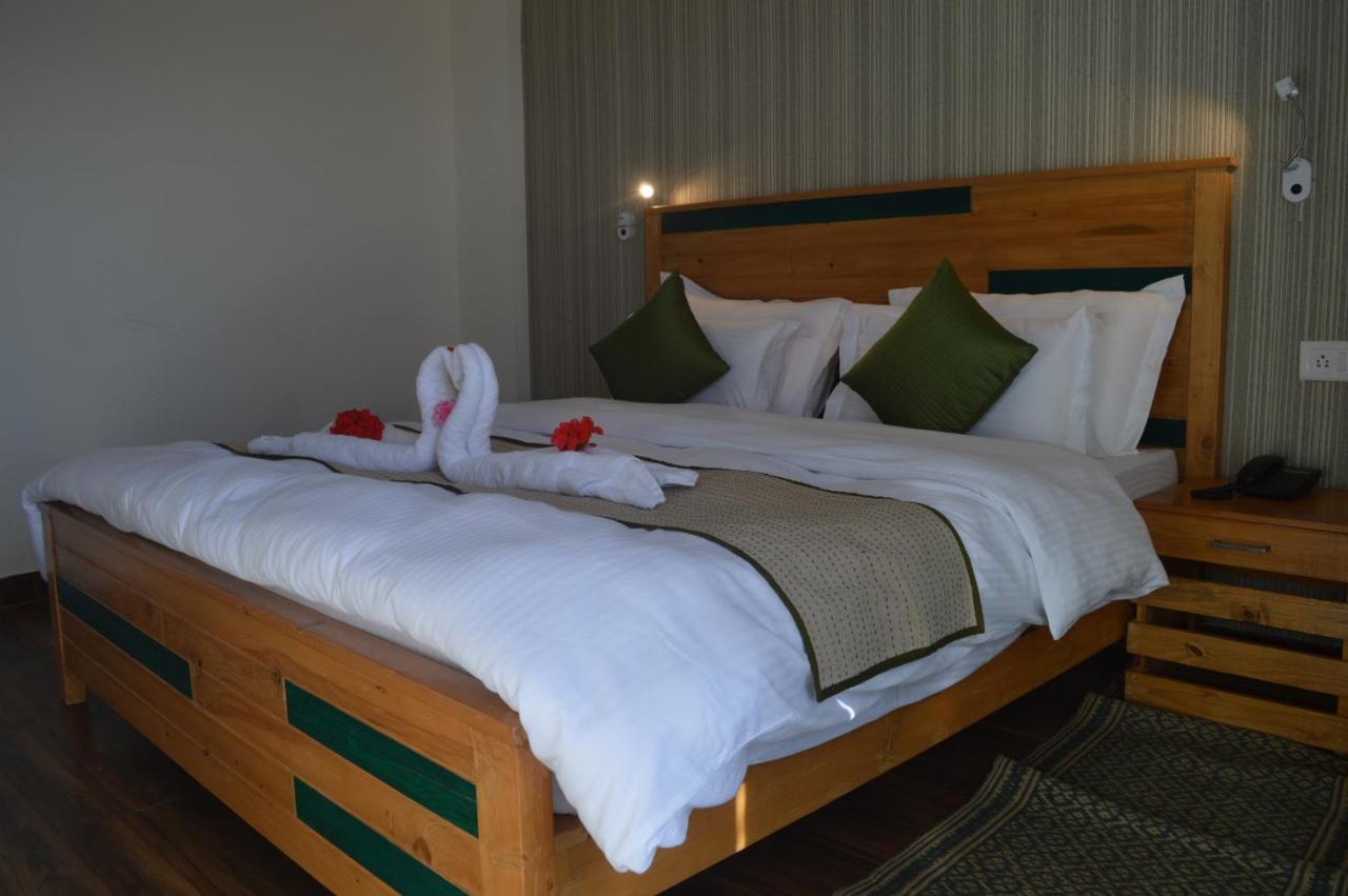 Spangle Heights Shimla, Suites And Residences Zewnętrze zdjęcie