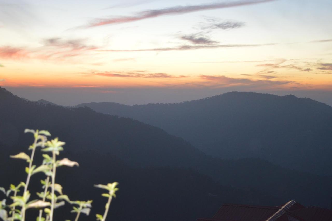 Spangle Heights Shimla, Suites And Residences Zewnętrze zdjęcie